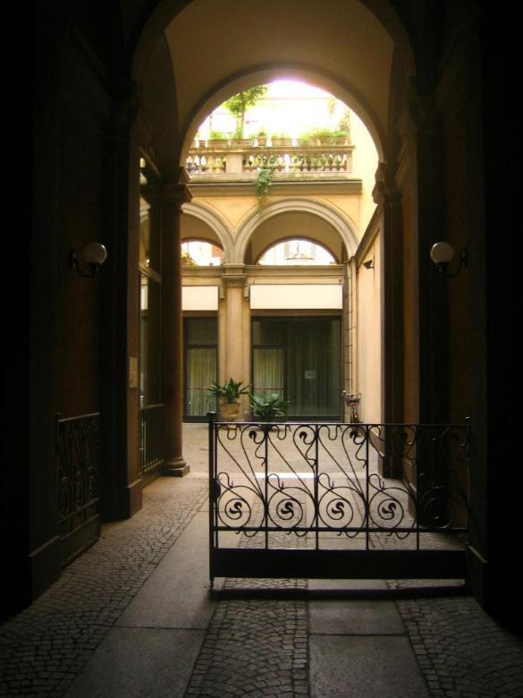 ホテル Castaldi House ミラノ エクステリア 写真